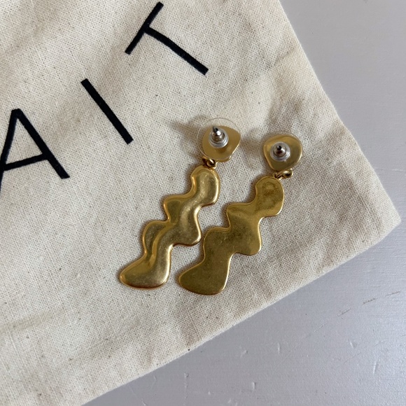MADEWELL squiggle drop earrings - abstract, movement, artsy, gold - Picture 3 of 4